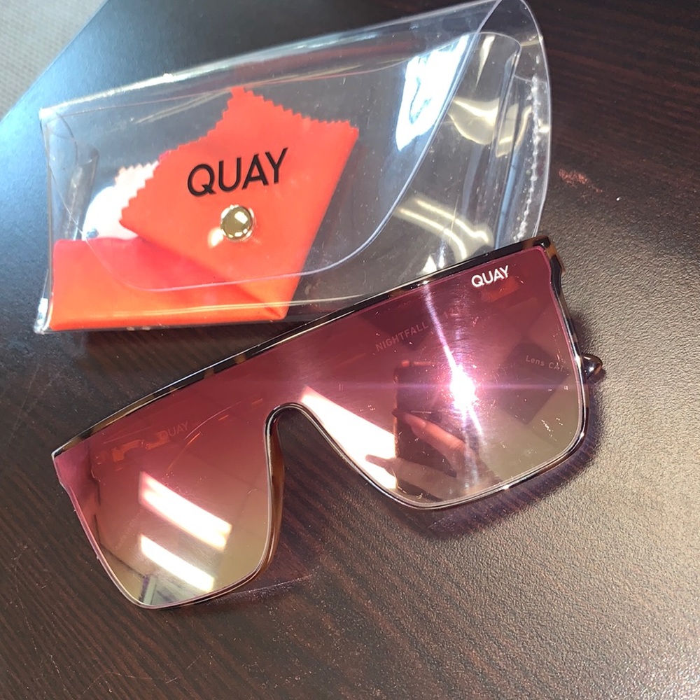 Quay reflective sunglasses
